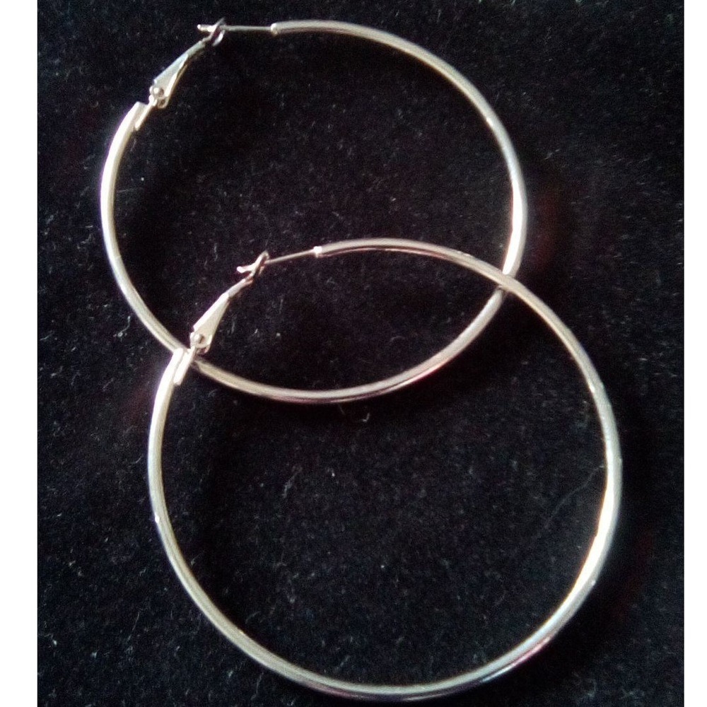 Lot of 3 Pairs Womens Earrings Silver Tone Hoops Faux Pearl Dangles Rhinestone - Picture 2 of 8